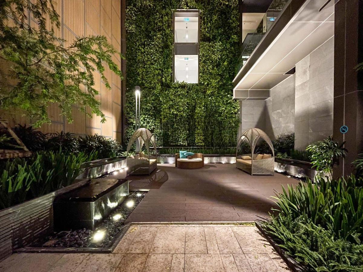 VII Aparthotel - Empire City Ho Chi Minh City Exterior photo